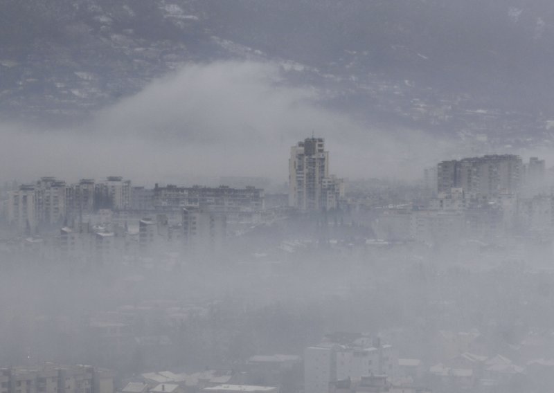 Zagađen zrak u Mostaru, duži boravak na otvorenom rizičan