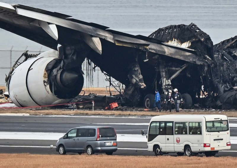 Japanske vlasti istražuju uzrok smrtnonosnog sudara na aerodromu Haneda