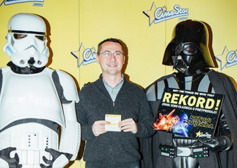 Darth Vader uručio ulaznicu sretniku za nove 'Ratove zvijezda'