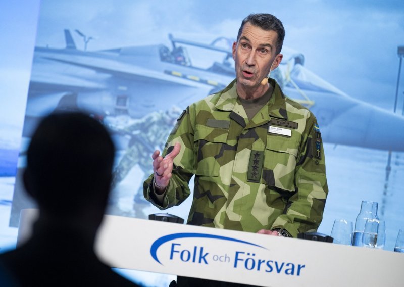 Crne slutnje: Ministar i šef vojske pozvali Šveđane da se pripreme za rat
