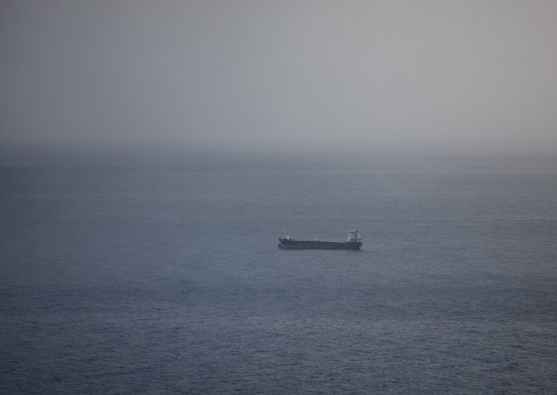 Naoružana skupina ukrcala se na brod kod Omana