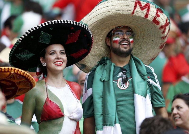Gold cup: Meksiko i Panama preko drama do polufinala