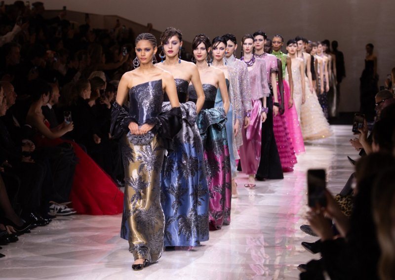 Armani haute couture kolekcija: Talijanski kralj elegancije priredio modnu čaroliju
