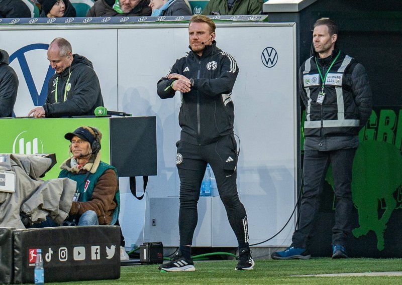 Bizarna situacija na utakmici Bundeslige, a 'potraga' nije dugo trajala