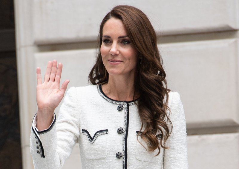 Šire se teorije zavjere: Iz palače stali na kraj nagađanjima o zdravlju Kate Middleton