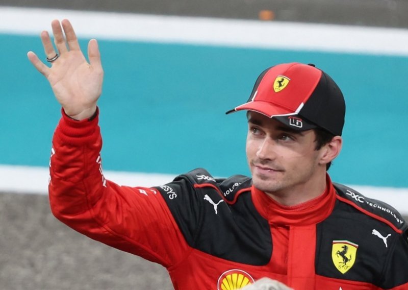 Kaos u Ferrariju; otkriveno zašto je Leclerc zbog dolaska Hamiltona šokiran i zabrinut
