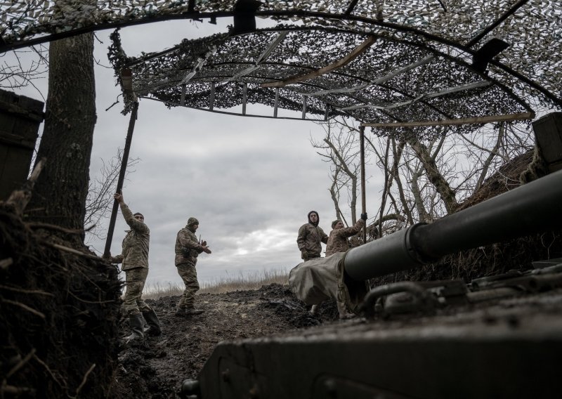 Slabost Ukrajine i ruska demonstracija moći: Šest ruskih vojnika ušetalo u Avdiivku