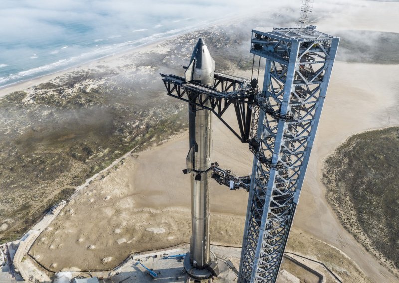 Pogledajte kako SpaceX raketu Starship slaže u superbrzom vremenu