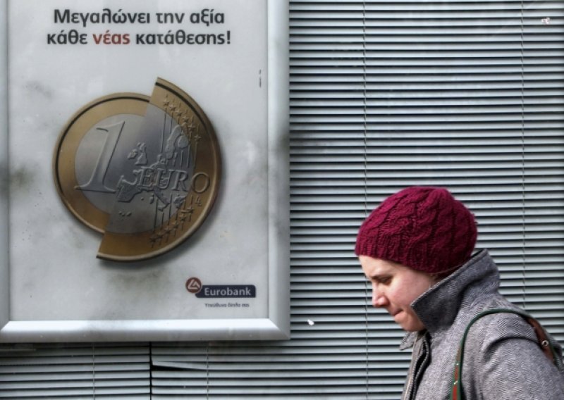 Smjer eura ovisi o raspletu grčke dužničke drame