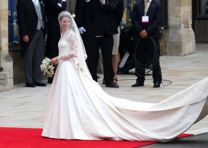 Hrvatice poludjele za vjenčanicom Kate Middleton