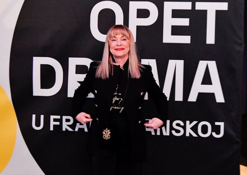 Izgleda fantastično: Anja Šovagović Despot pravi je mamac za poglede