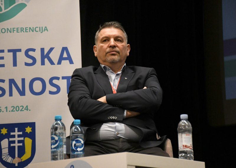 Lacković odustao od liste nezavisnih, napada četvrtu izbornu jedinicu
