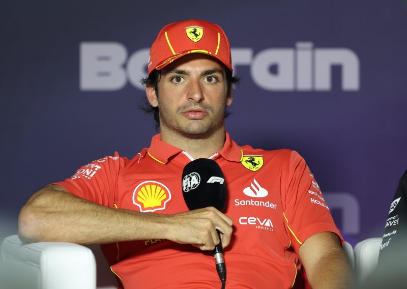 Ferrari u problemima; Carlos Sainz hitno mora na operaciju, a zna se tko je zamjena