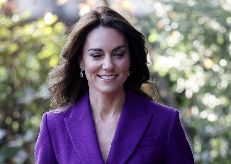I oni se ograđuju: Na obrađenu fotografiju Kate Middleton Instagram stavio upozorenje