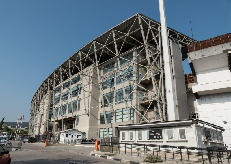 Pred PAOK-ovim stadionom tržnica, a unutra im Hrvati gaze travu: Proći ćete kao Hajduk