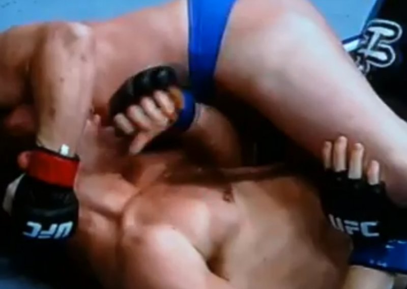Šef UFC-a poludio zbog prekratkih gaćica