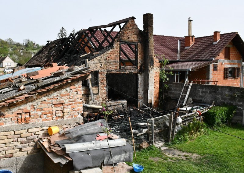 U zapaljenoj kući kod Slavonskog Broda pronađeno beživotno tijelo muškarca