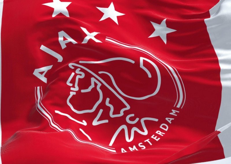 Ajax povukao potez koji je odjeknuo; evo zašto je glavni direktor kluba suspendiran