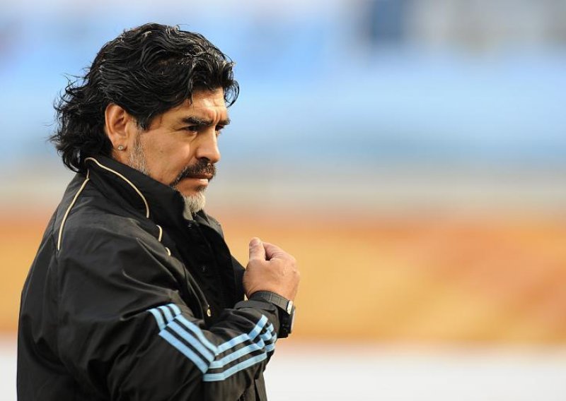 Maradona želi 'pustiti korijenje' u Al Waslu