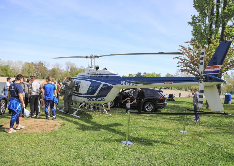 Građani, bez brige: U petak ujutro u Buzinu vježba s helikopterima MUP-a