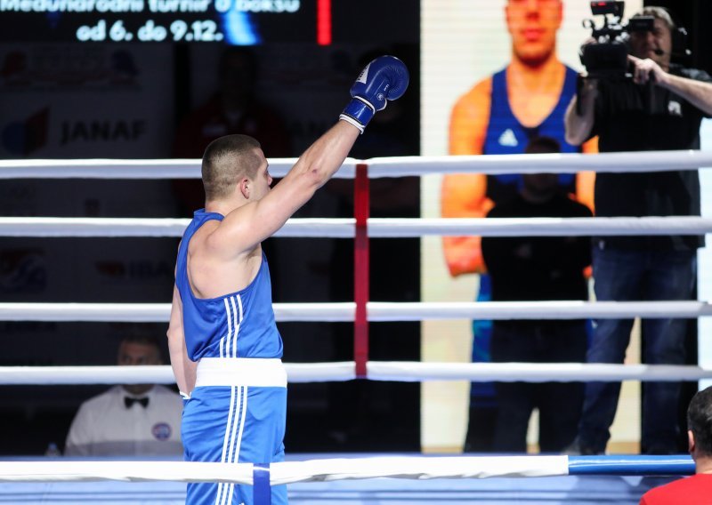 Dva hrvatska boksača izborila četvrtfinale EP-a, medalje su blizu