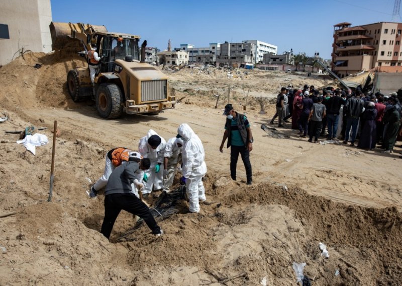 U Gazi ekshumirano 200 tijela iz masovnih grobnica u bolnici