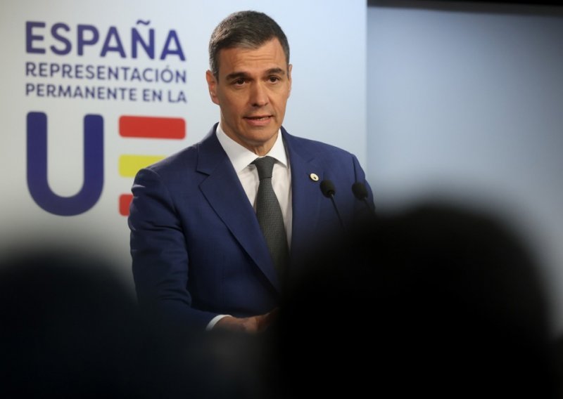 Sanchez će do ponedjeljka razmišljati hoće li ostati španjolski premijer