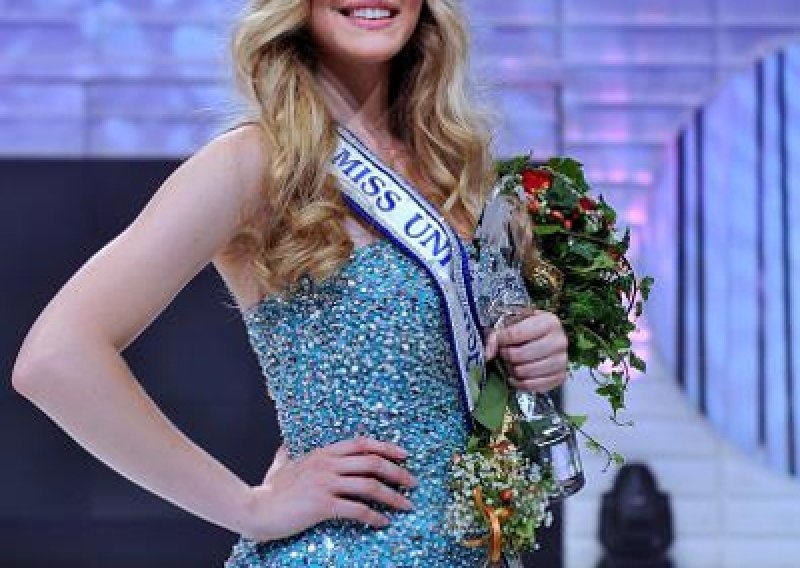 Natalija Prica je miss Universe Hrvatske 2011.