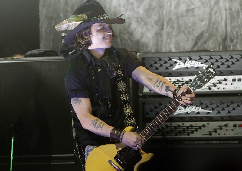 Johnny Depp tulumari s Aerosmithom i Liv Tyler