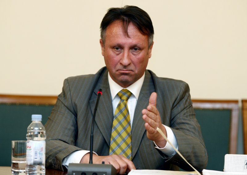 Obrana tvrdi da je Rončević politički osuđen
