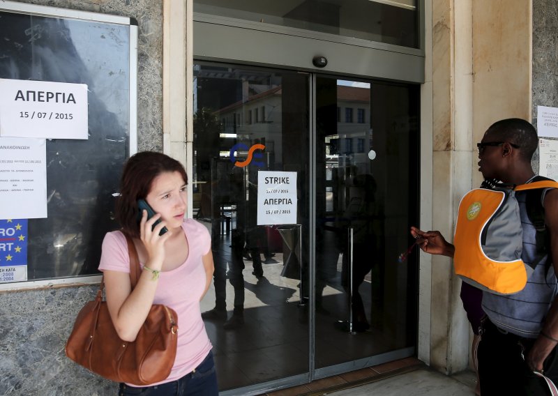 Grčku paralizirao štrajk javnih službi i ljekarnika