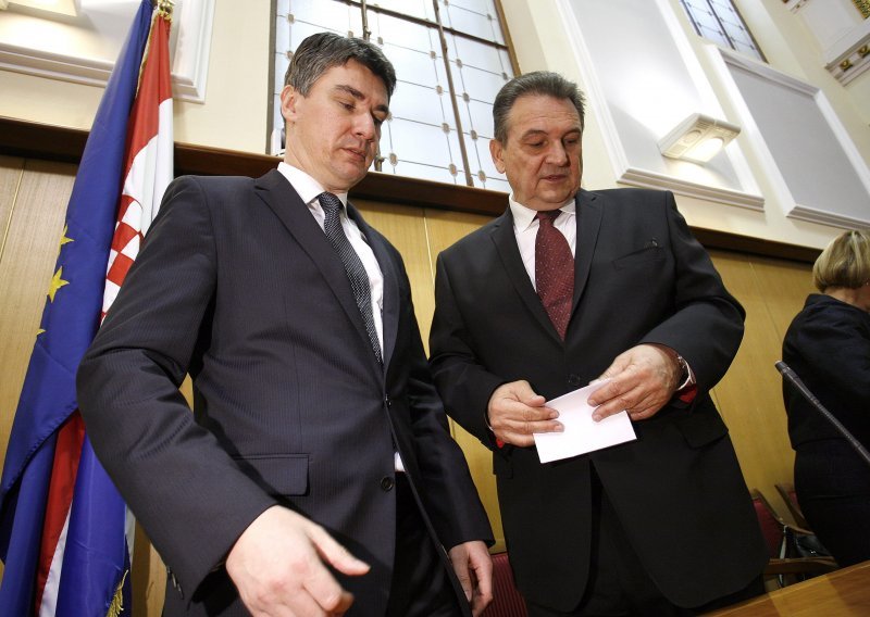 Sjećaju li se Čačić i Milanović što su obećali u Sisku?