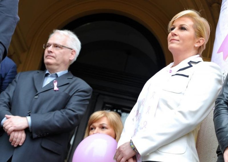 Kolinda je bolja od Josipovića na Facebooku