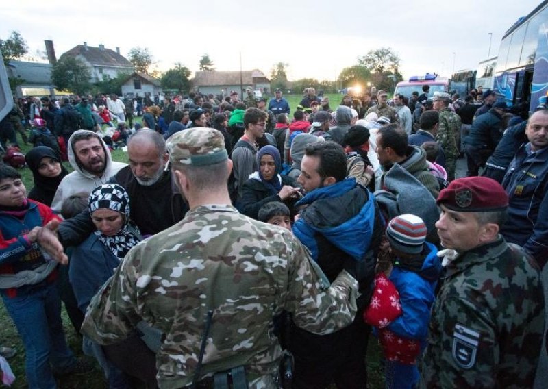 Dok policija štrajka, u Sloveniju ušlo 6 tisuća migranata