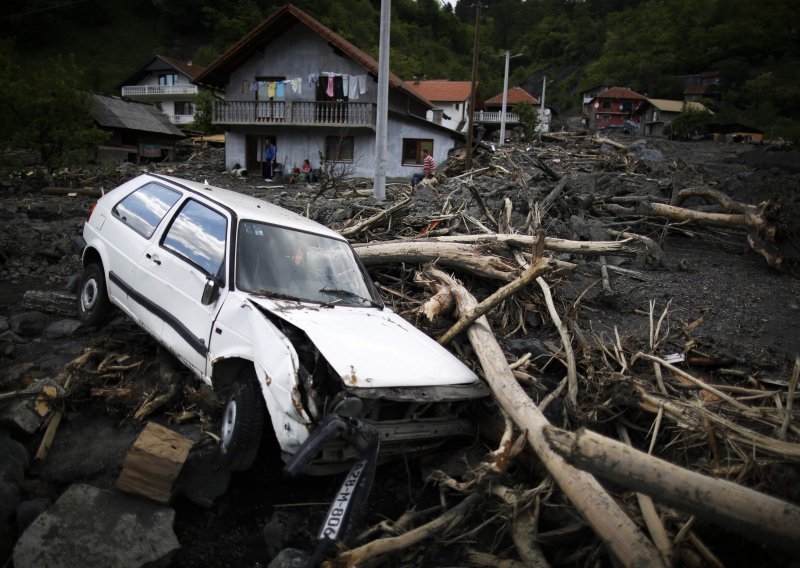 Pomozimo BiH, poplave pogodile 1,5 milijuna ljudi!