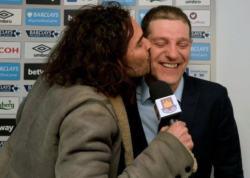 Pogledajte: Bilić dobio sočan poljubac od Branda!