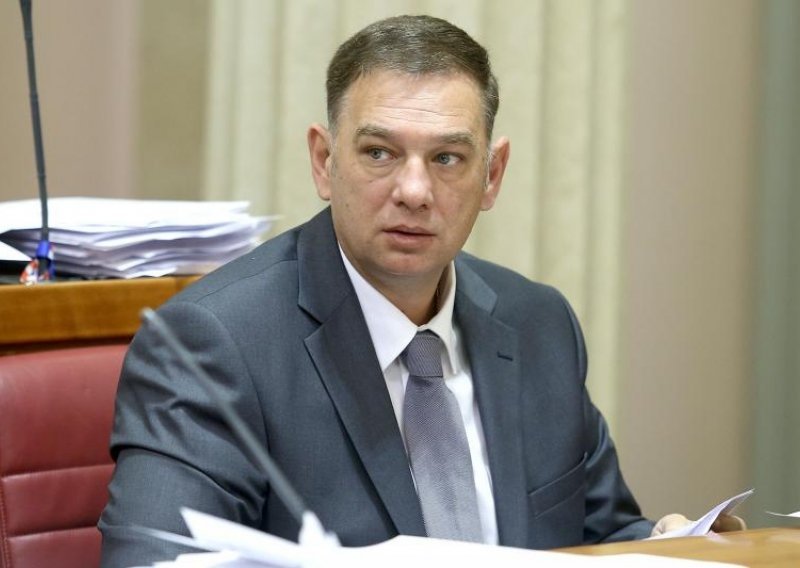 HDZ-ovac Jerolimov odlazi iz politike