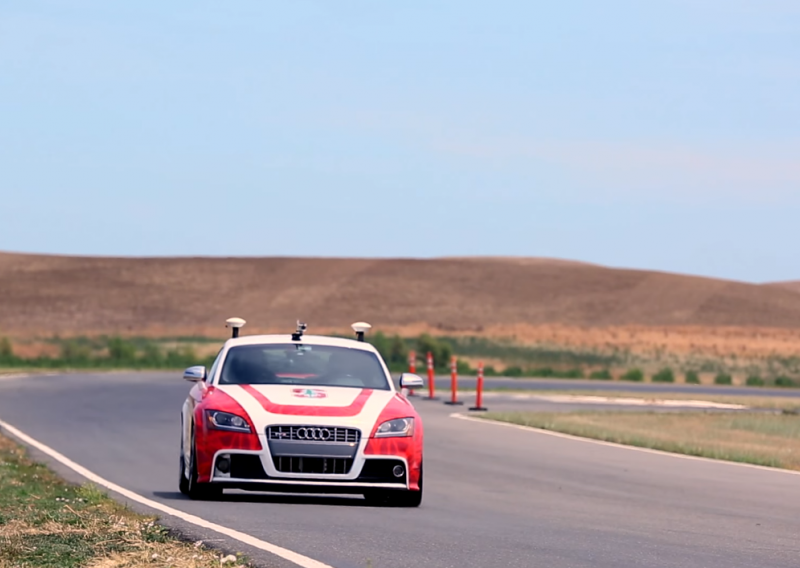 Audi sa Stanforda i bez vozača osvaja trkaće staze
