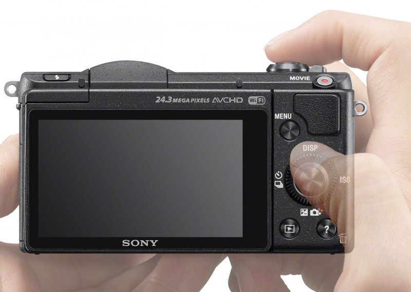 Sonyjev a5100 je najmanji fotoaparat s izmjenjivim objektivima
