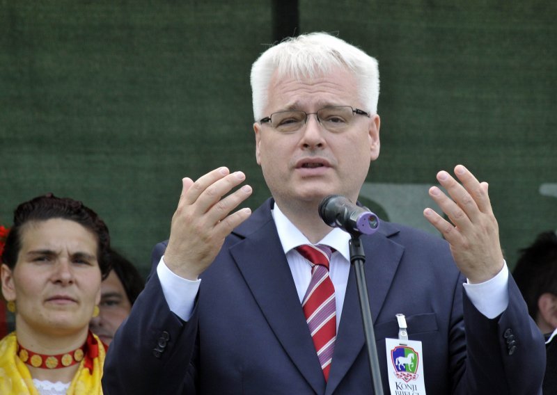 Josipovic comments on Serbian indictment for Vukovar