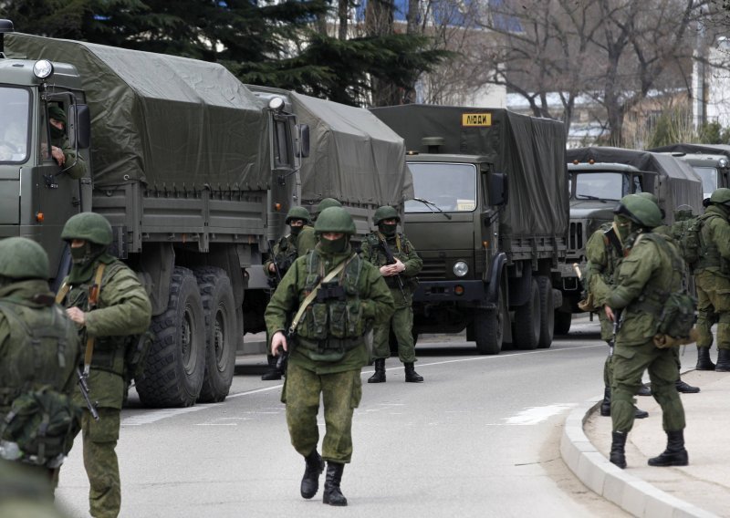 Ukrajina spremna na ofenzivu, NATO upozorava na Ruse