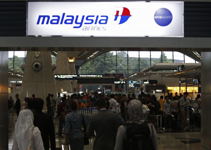 Malaysia Airlines kreće ispočetka, otpušta trećinu radnika
