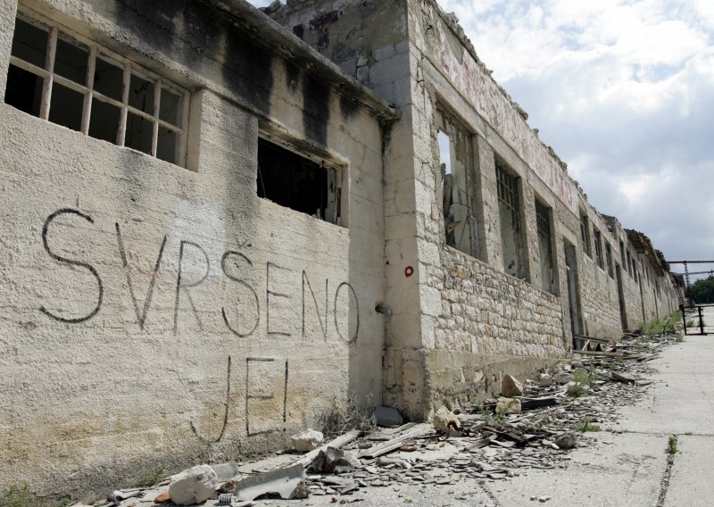 Srbija nudi odštete za preživjele zatvorenike Golog otoka