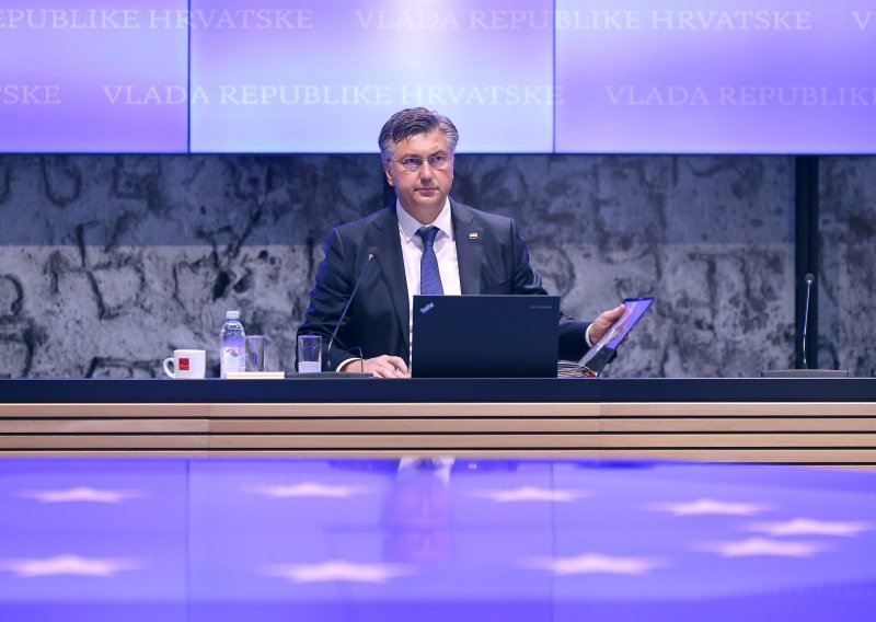 Plenković: Osigurali smo 3,7 milijardi eura za obnovu Zagreba i Banovine