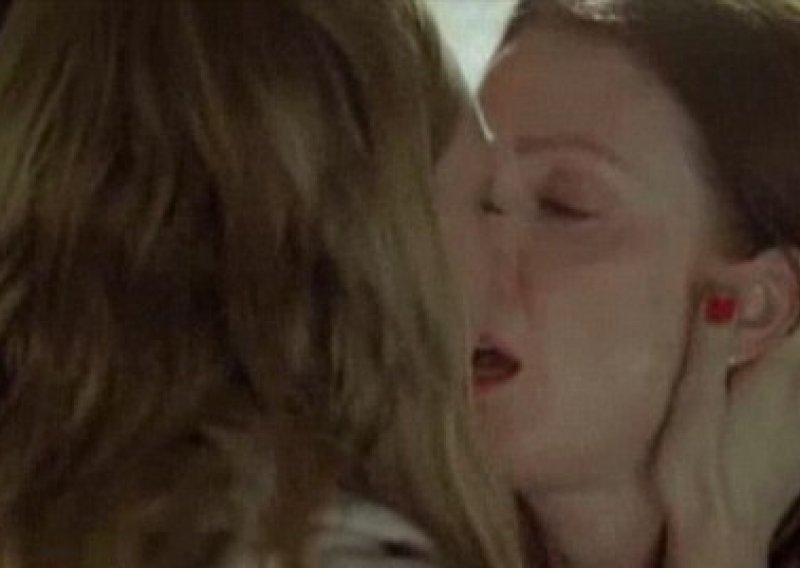 Vruća lezbijska scena Julianne Moore