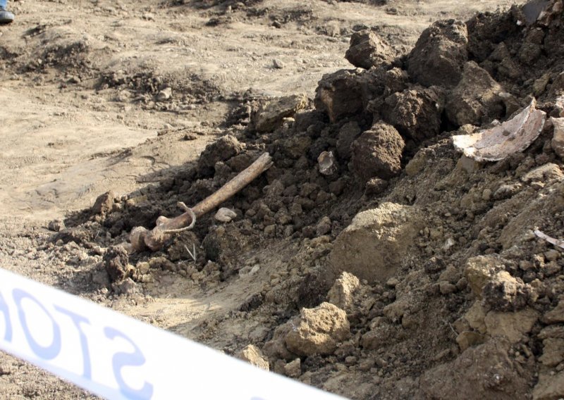 U blizini Ovčare nađene zakopane ljudske kosti