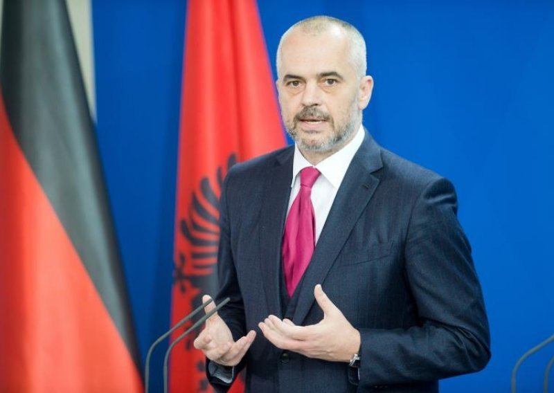 'Albanija i Kosovo će se ujediniti, u EU ili izvan nje'