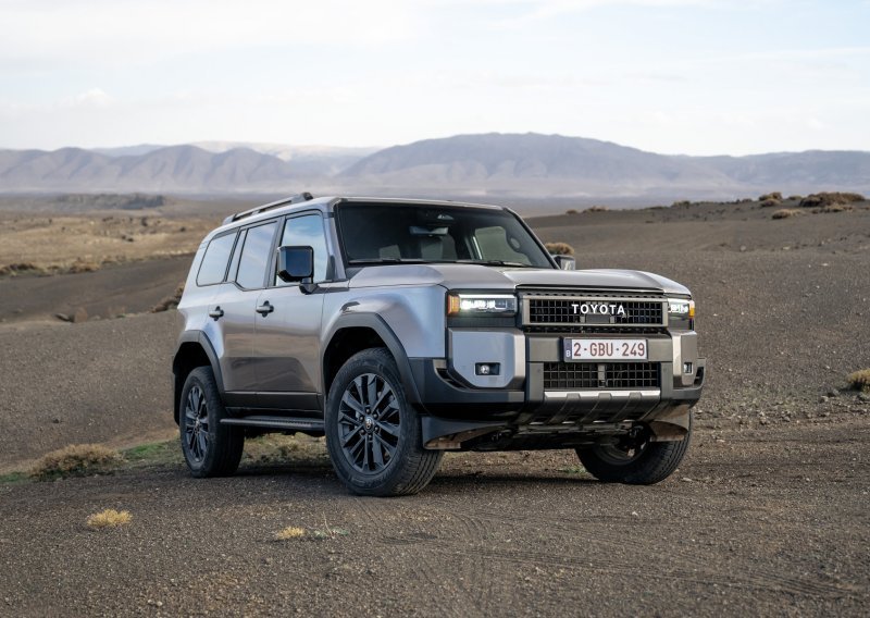 Toyota predstavila Land Cruiser Hybrid 48V: Legendarni SUV dobio novu blagohibridnu pogonsku opciju