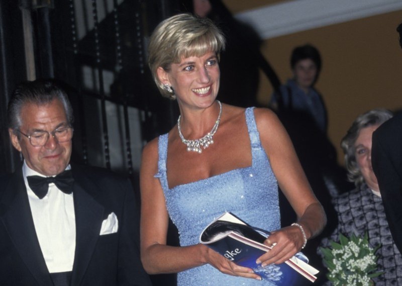 Pronađena je kultna haljina princeze Diane - i prodana za nevjerojatan iznos