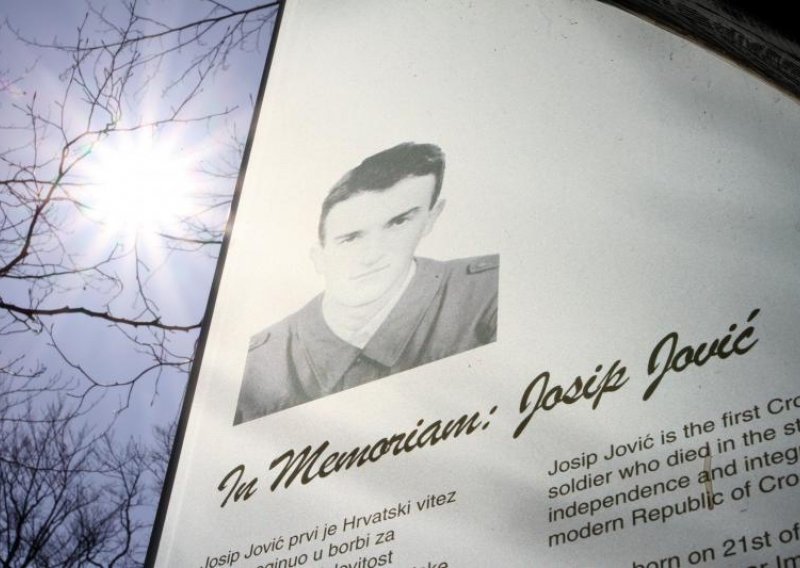 Sjećanje na prvog poginulog branitelja Josipa Jovića
